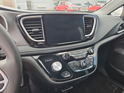 2024 Chrysler Pacifica Limited S Preferred