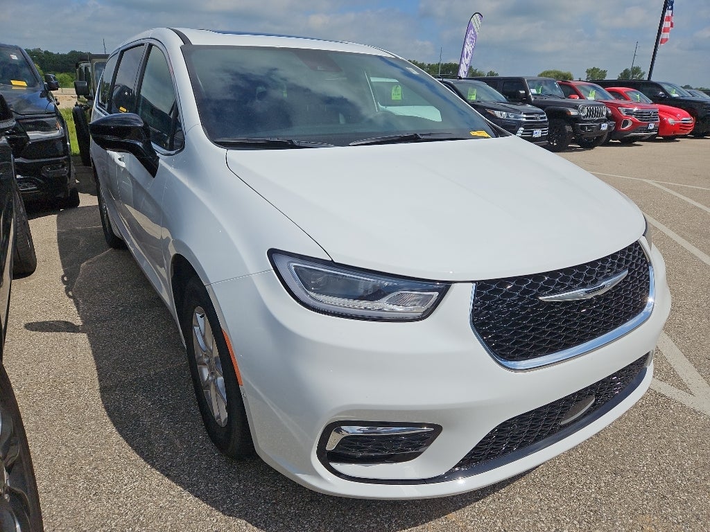 2024 Chrysler Pacifica Limited S Preferred