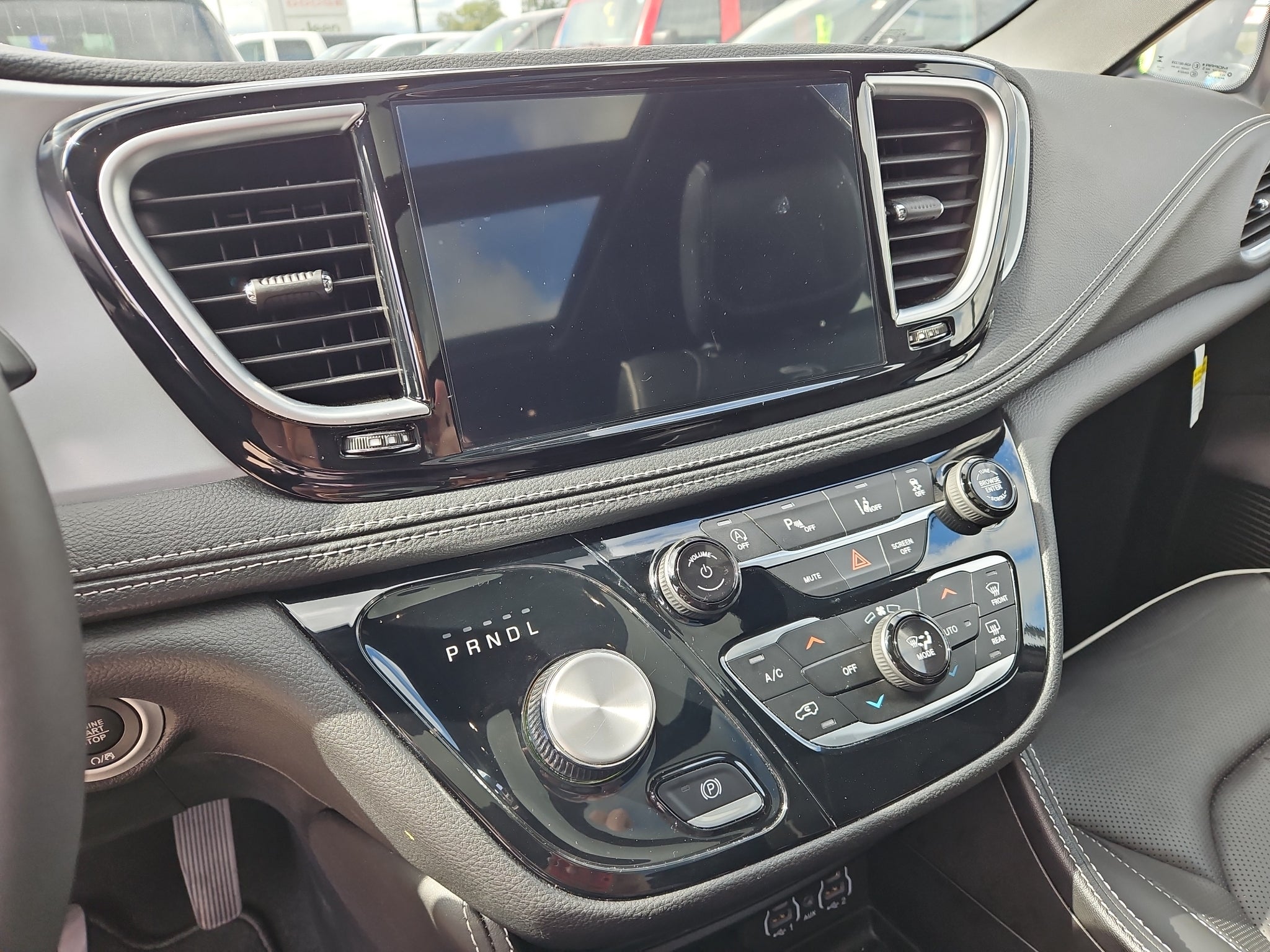 2025 Chrysler Pacifica Limited