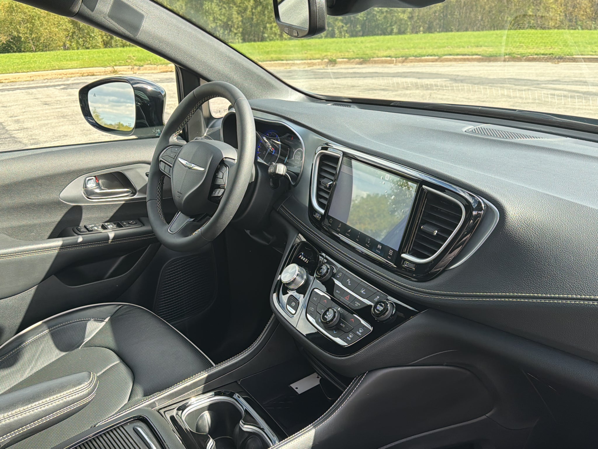 2025 Chrysler Pacifica Limited AWD