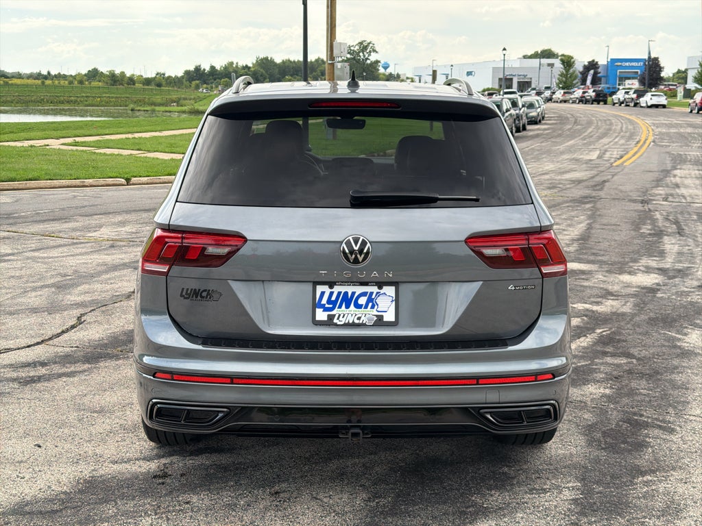 2024 Volkswagen Tiguan SE R-Line Black