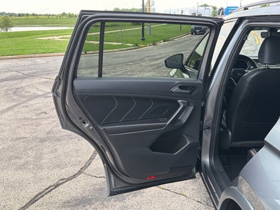2024 Volkswagen Tiguan SE R-Line Black