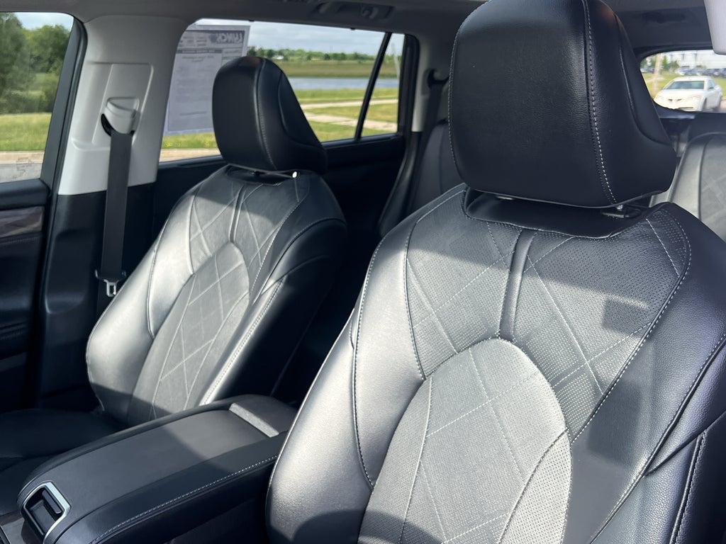 2024 Toyota Highlander Platinum