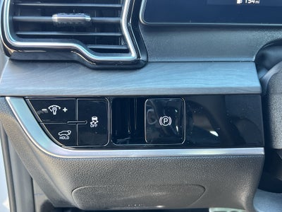 2024 Kia Sportage X-Pro White Knight
