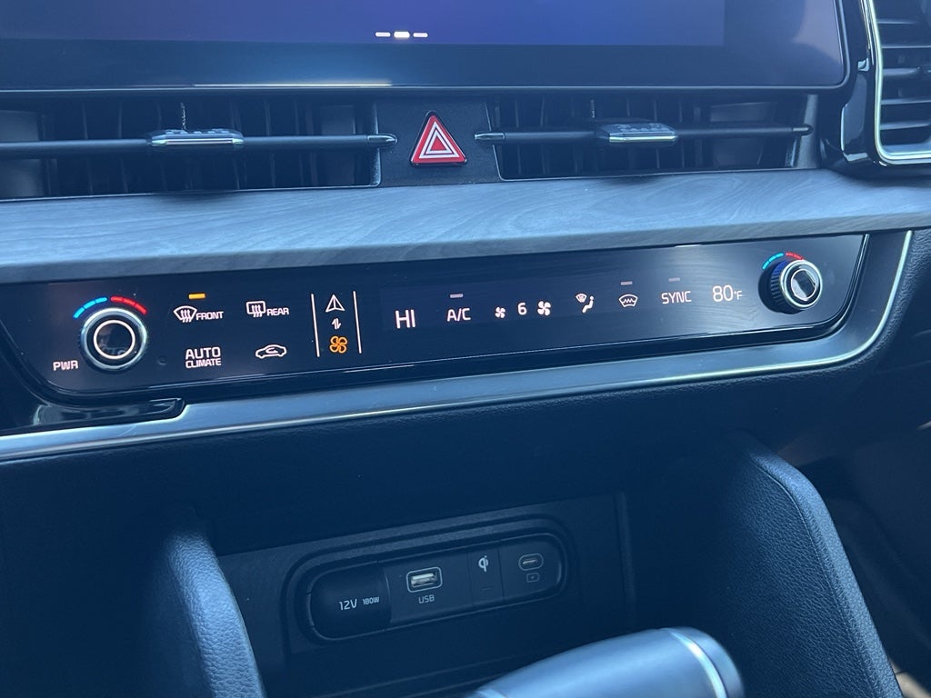 2024 Kia Sportage X-Pro White Knight