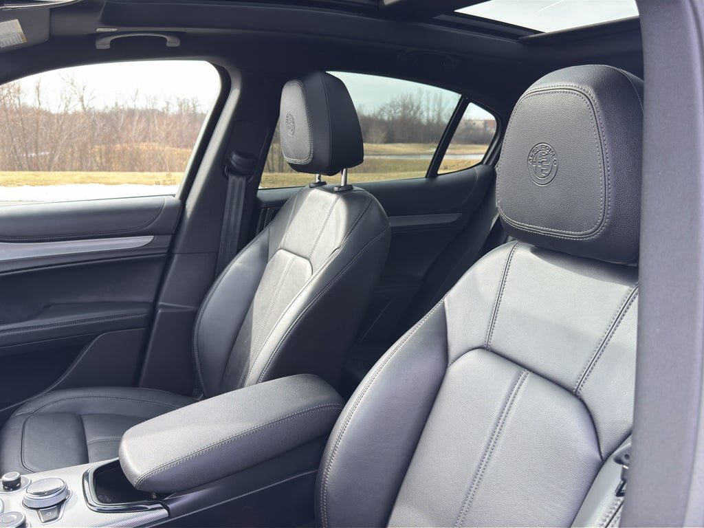 2024 Alfa Romeo Stelvio Ti