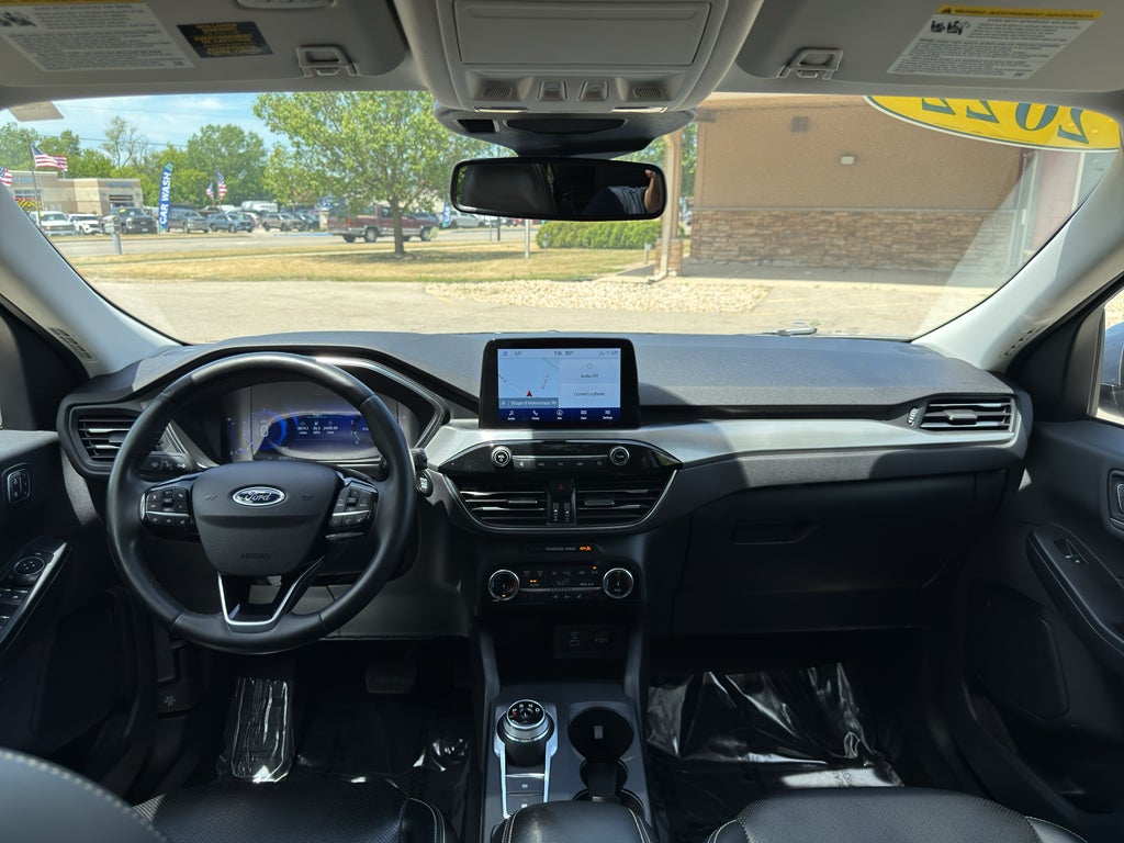 2022 Ford Escape Titanium