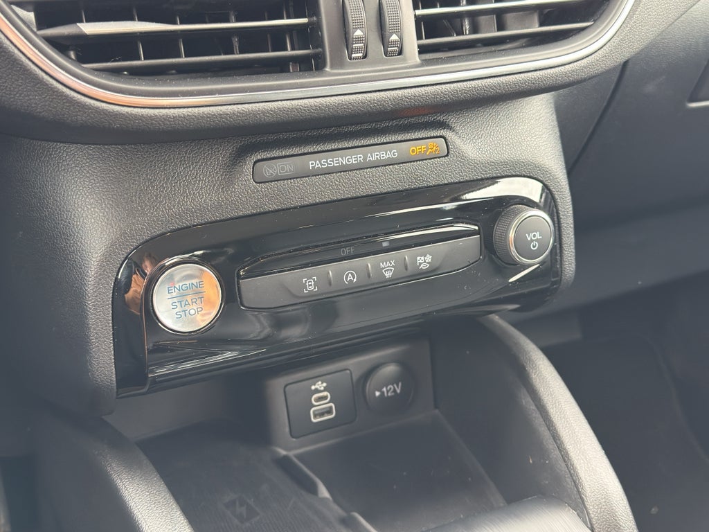 2025 Ford Escape Platinum