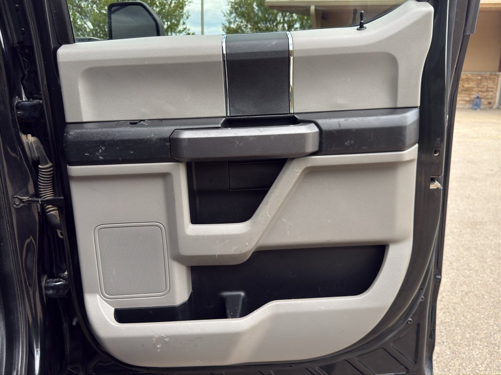 2020 Ford Super Duty F-350 SRW Pickup XLT