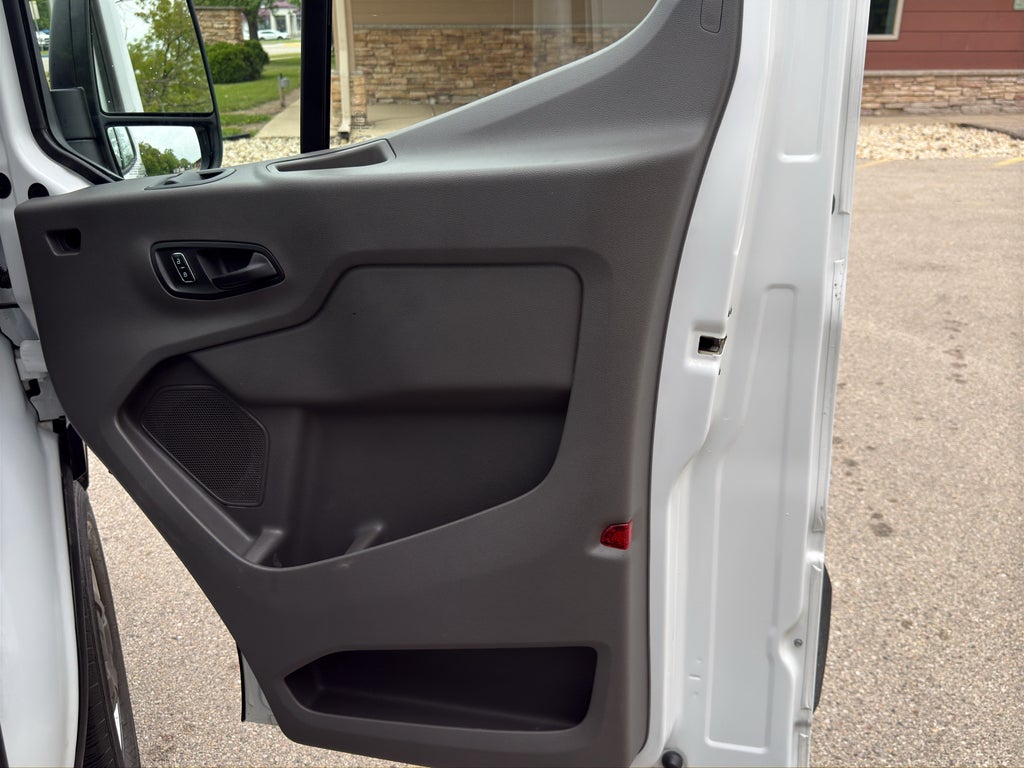 2024 Ford Transit Cargo Van T-250 148" Hi Rf 9070 GVWR RWD