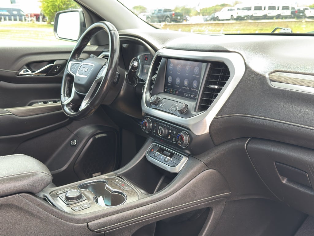 2021 GMC Acadia SLT