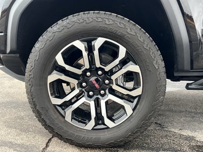 2025 GMC Canyon 4WD AT4