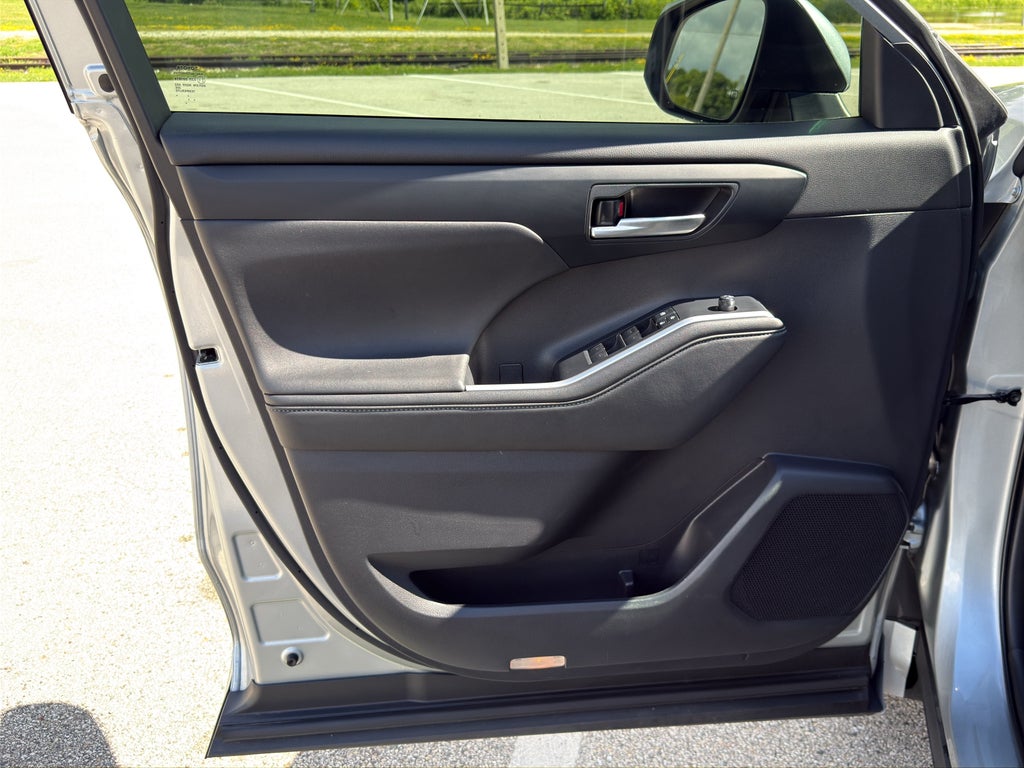 2020 Toyota Highlander Hybrid XLE
