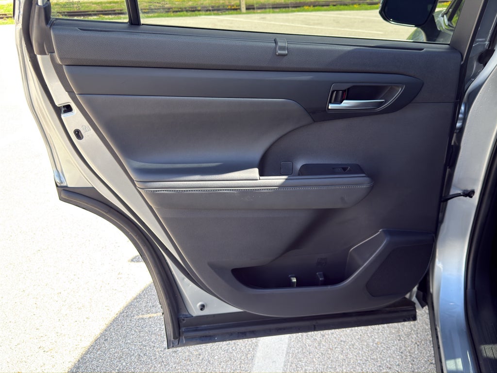 2020 Toyota Highlander Hybrid XLE
