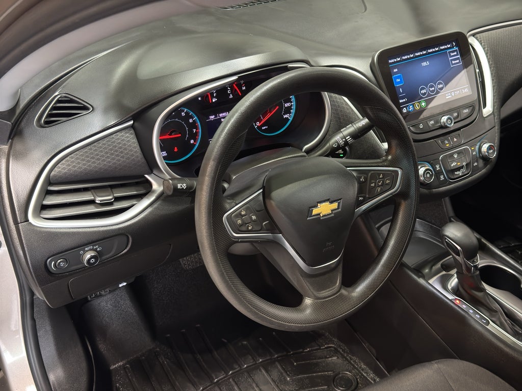 2022 Chevrolet Malibu LS