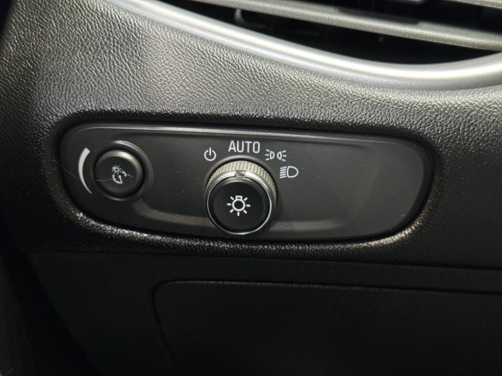 2022 Chevrolet Malibu LS