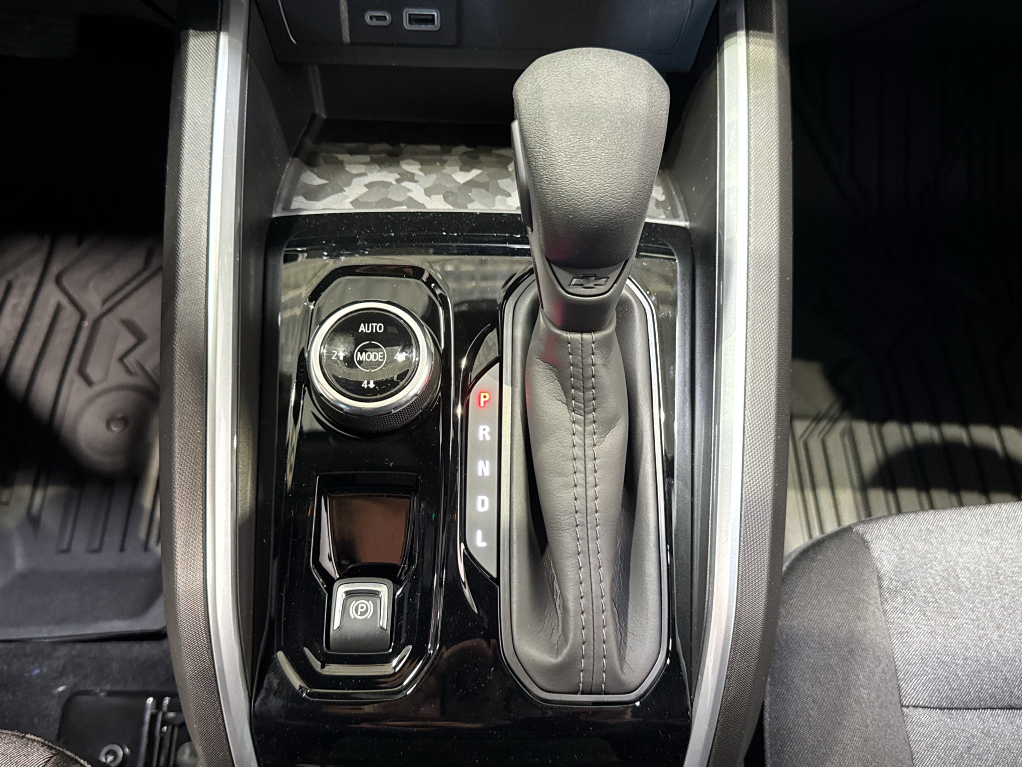 2026 Chevrolet Colorado Trail Boss - Photo 30