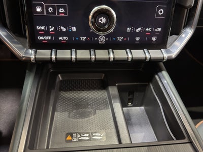 2024 GMC Acadia AT4