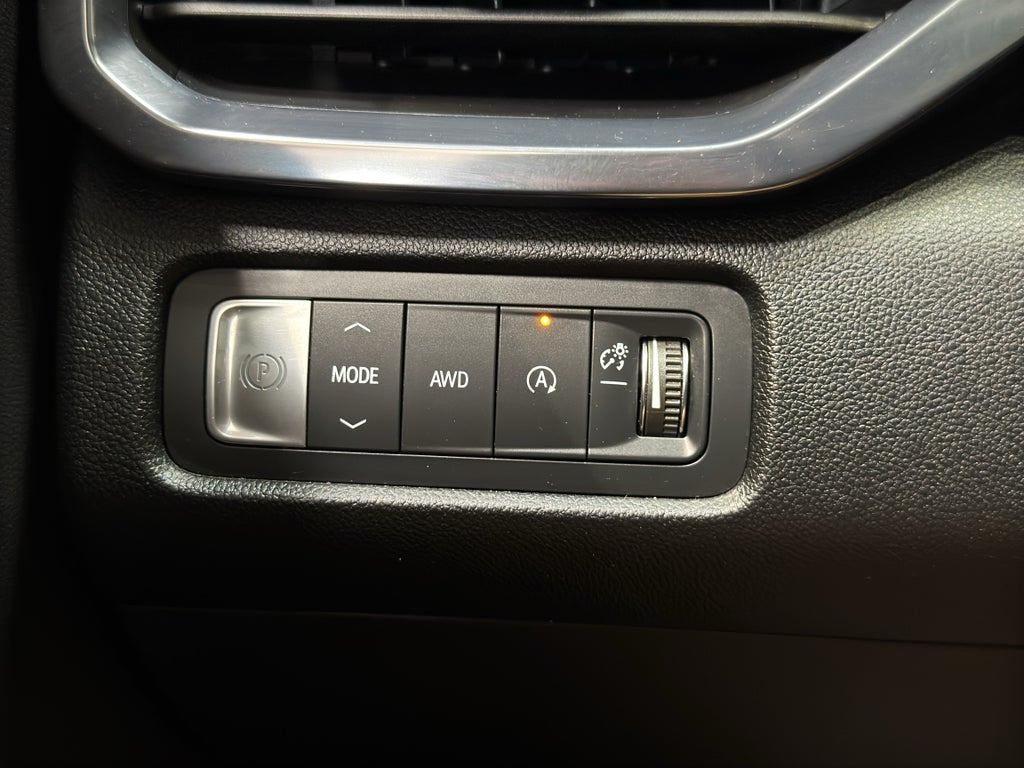 2024 GMC Acadia AT4