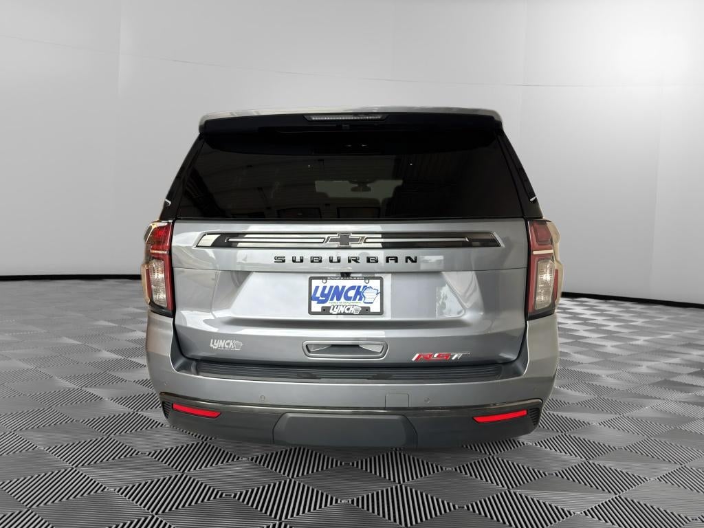 2022 Chevrolet Suburban RST